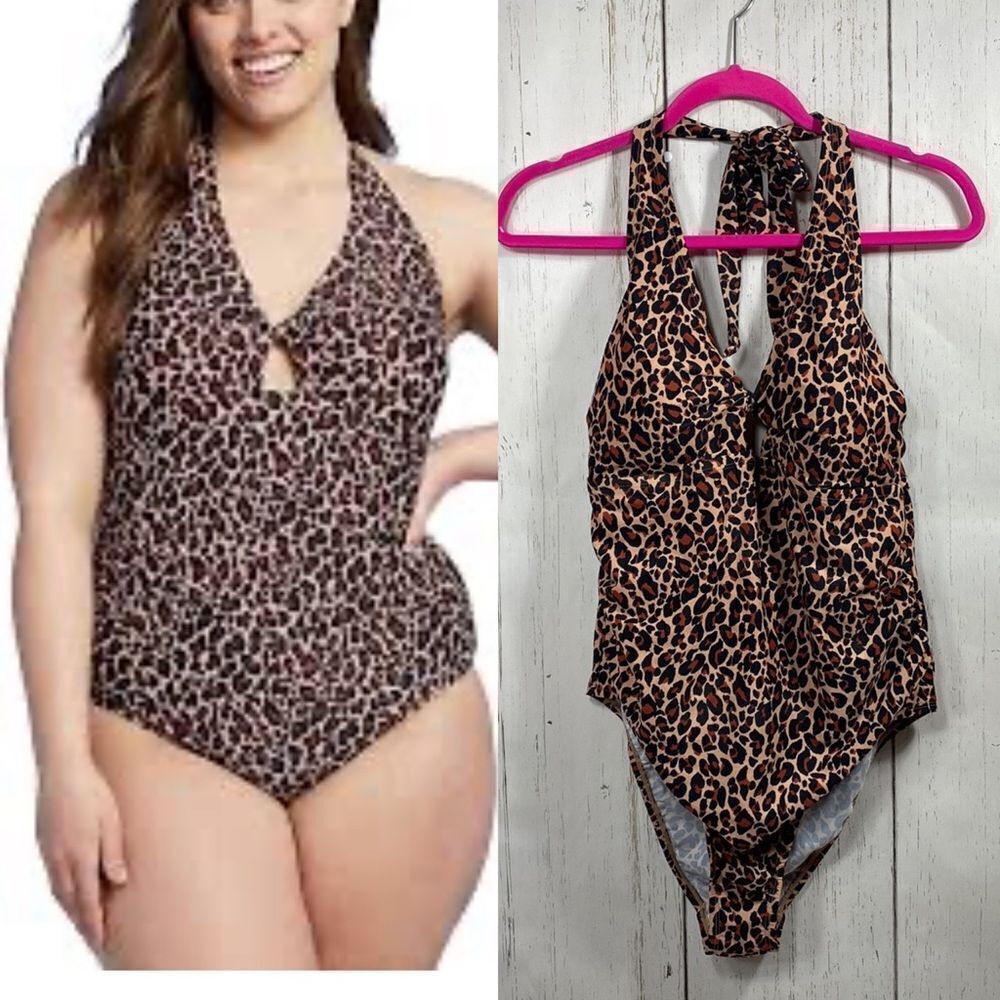 Kona Sol Womens Leopard Print Twist Front Halter One Piece Swimsuit